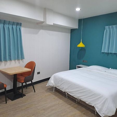 Lulu Inn Tainan Extérieur photo