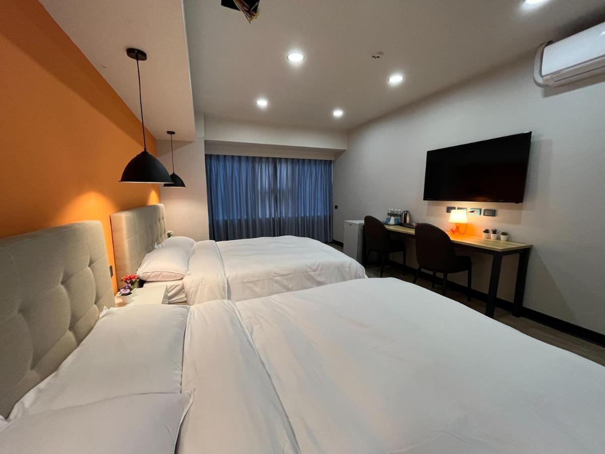 Lulu Inn Tainan Extérieur photo